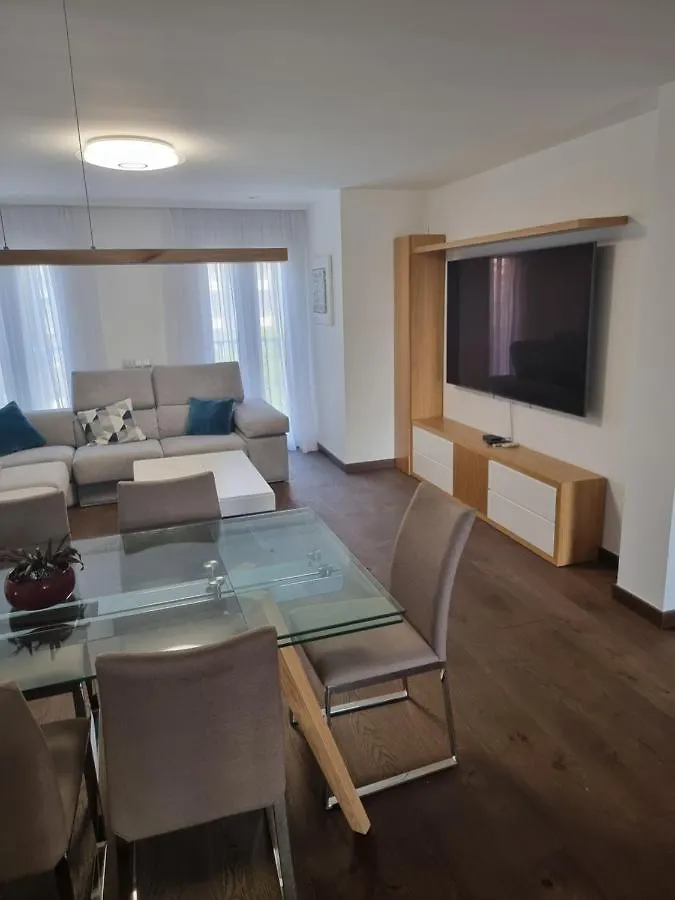 Edificio Online 0*, Marbella